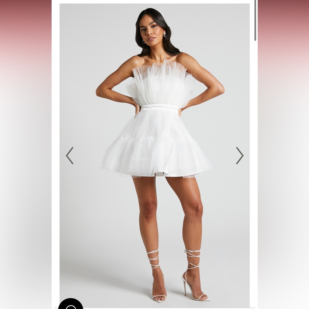 ShowPo AMALYA MINI DRESS - TIERED TULLE FIT AND FLARE DRESS IN WHITE - Sz 6
